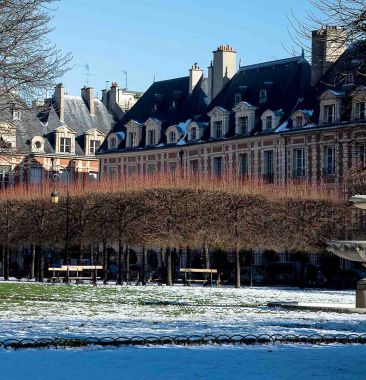 Place des Vosges Paris